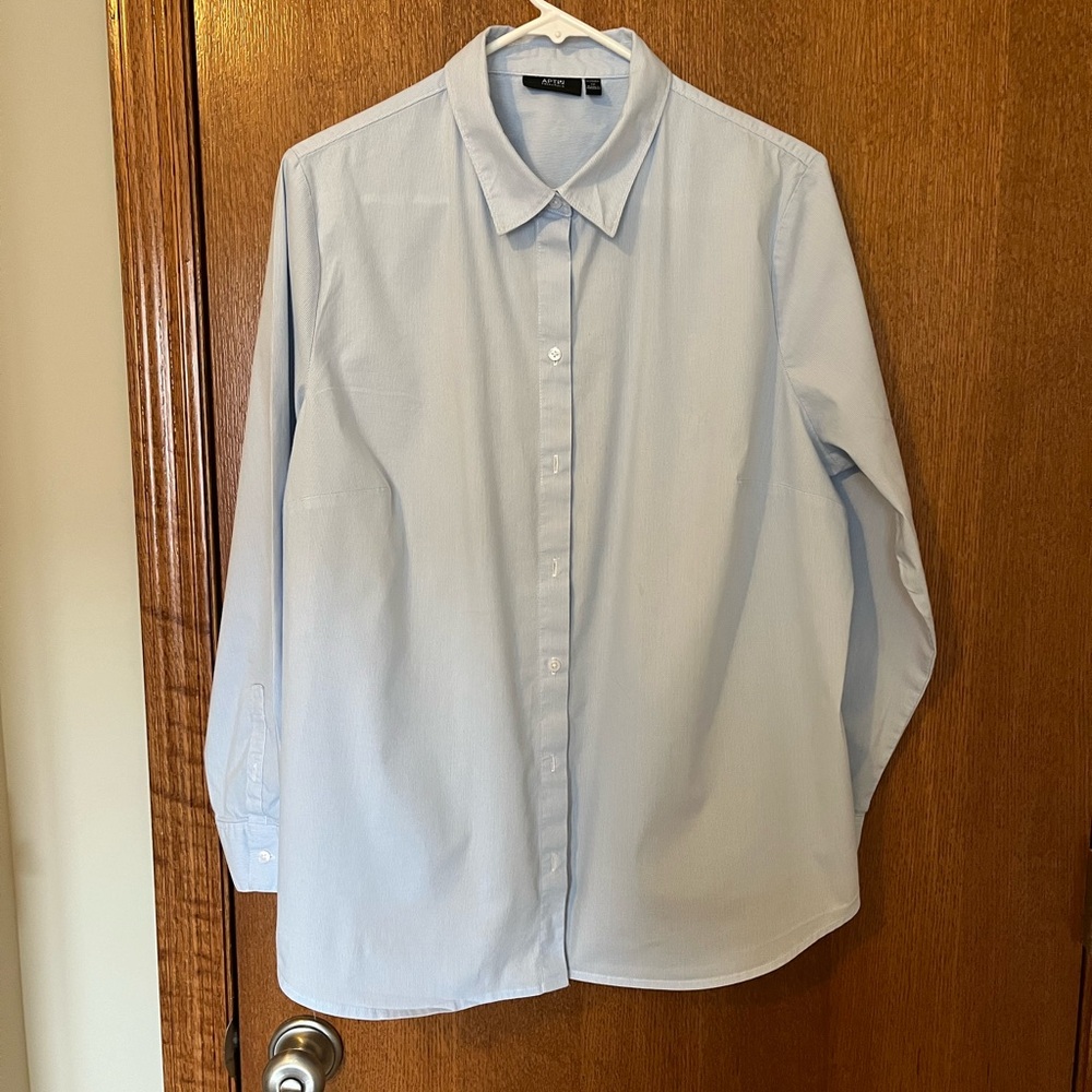 Woman’s blouse